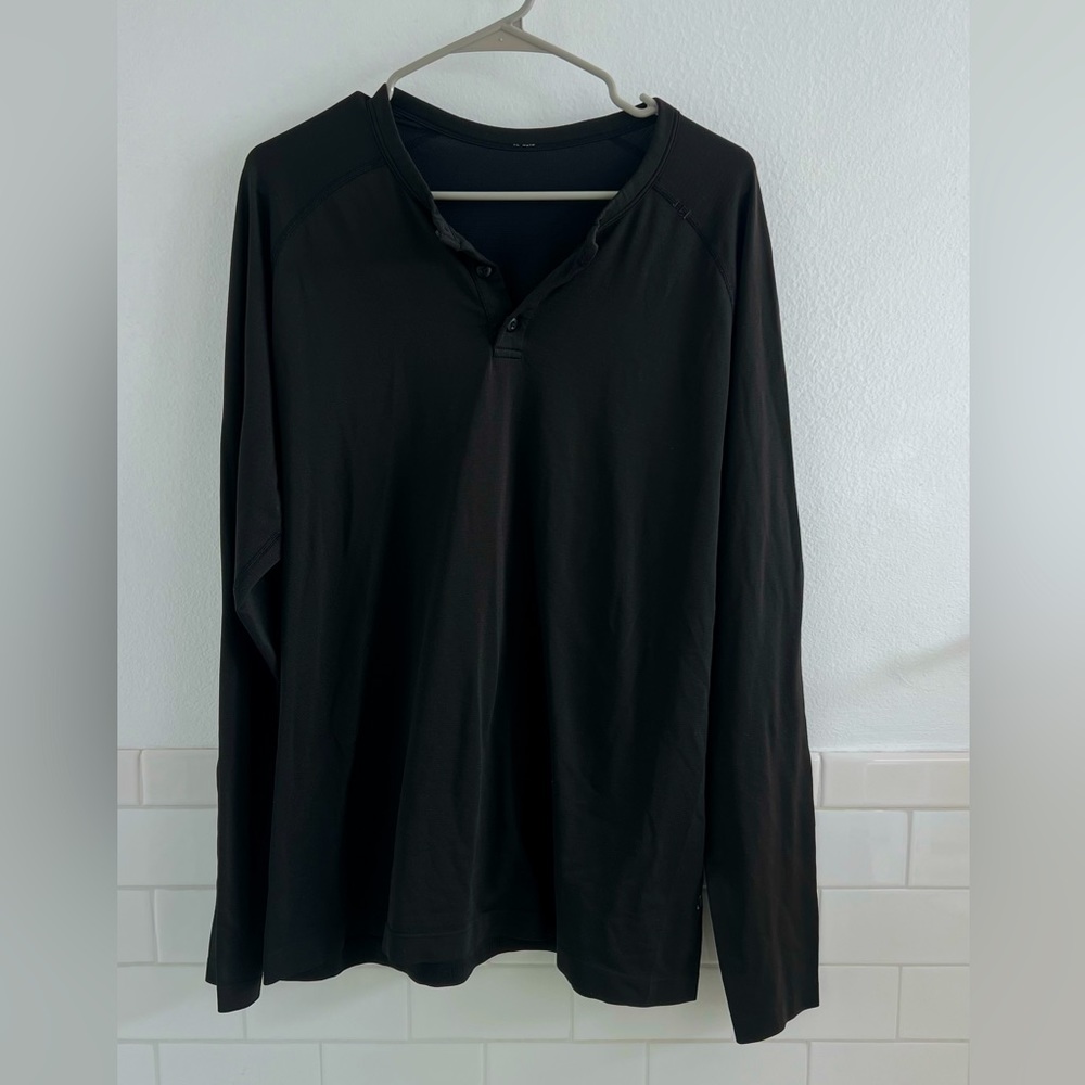 Lululemon longsleeve Henley XL